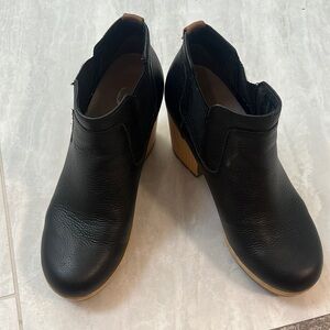 Dr. Scholl's Black Ankle Booties with Tan Heel